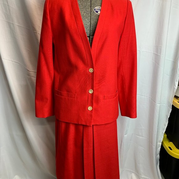 NWOT E.H. Woods Red Blazer and Pleated Skirt Set Sixe 8 - Picture 12 of 12